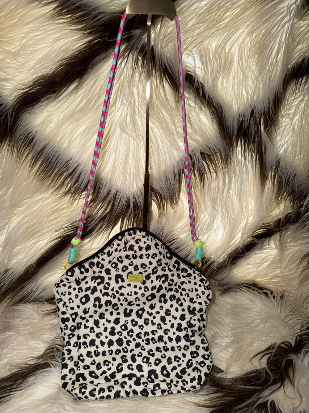 Convertible Star-shaped Leopard Print Crossbody Bag with Pink & Teal Strap